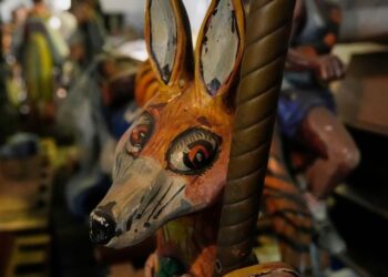 Will Red Grooms' whimsical, wonderful Tennessee Fox Trot Carousel ride again? | Entertainment