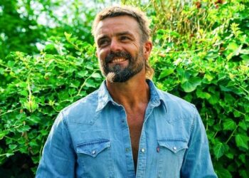 Xavier Rudd Releases New Single Featuring Voice of Dr Jane Goodall