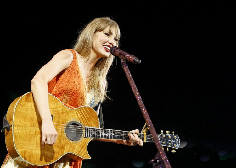 Your Favorite 'Toy': Taylor Unveils New 'Story' Song
