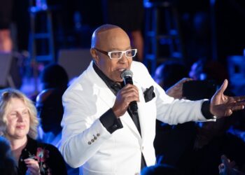 ‘Aladdin,’ ‘Beauty and the Beast’ singer Peabo Bryson dead at 75 – NBC4 Washington
