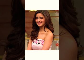 Why Alia looks so scared?😦👀#kapilsharma #aliabhatt #bollywood #celebrity #short