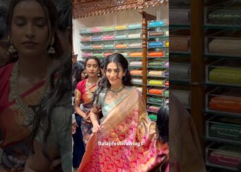 Actress shruti haasan at subhapradam shopping mall nallagandla 2026 #ytshorts #celebrity #vlogs