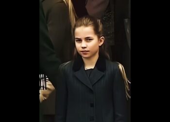 Charlotte Spots The Camera #uk #royals #britishroyalfamily #royalty