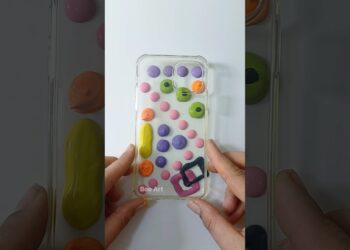 Satisfying Phone case Painting // #colors #asmr #artist #short #diy #painting