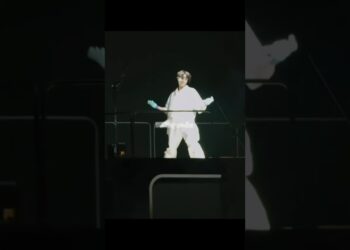 Other artists imitated jhope high jump trend on stage 🤯 #psy #billieeilish #jhope