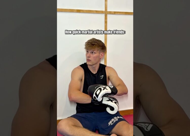 How quickly martial artists make friends😂