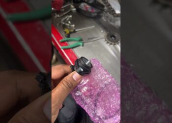 Royal Enfield Classic 350 2nd Service: FREE Gear Indicator Upgrade & Real Cost Breakdown! 🏍️