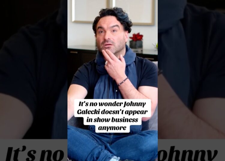 The Real Reason Johnny Galecki Disappeared #celebritynews #celebrity #hollywoodnews #hollywood