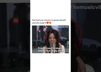 Her voice is so beautiful ❤️😍 #song #music #ytshorts #youtubeshorts