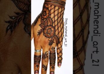 professional Mahendi artist ✨👉#youtubeshorts ✨#newmahendi 🪷#creativehenna 💞#dayamahendiart😍#mehndi 🥰