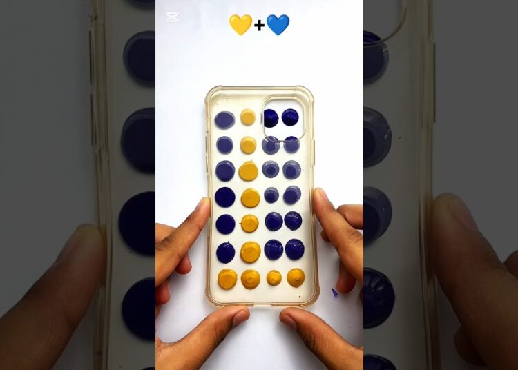 Satisfying Acrylic Cover Phone Art 💙💛#satisfying #artist #artwork #shorts