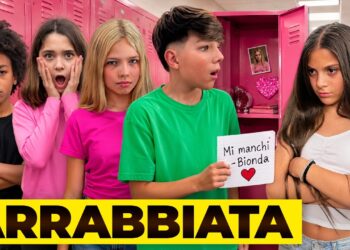GOSSIP: LA BIONDA ANGELICA MI LASCIA UN BIGLIETTO D’AMORE NEL MIO ARMADIETTO E MAYA IMPAZZISCE