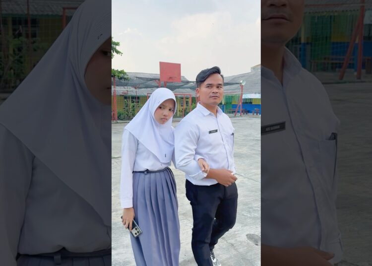 Tukang gosip disekolah kena labrak si miing🙈 #comedy #funny