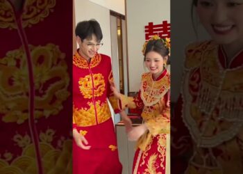Red & Gold Made This Chinese Bride Look Like Royalty 👑❤️ #Shorts