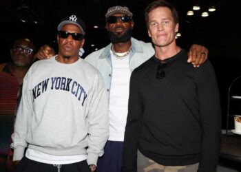 Jay-Z, Lebron James and Tom Brady at the 40/40 Club at Fanatics Fest.
