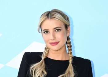 Actress' Custom Monique Lhuillier Wedding Dress Divides Fans