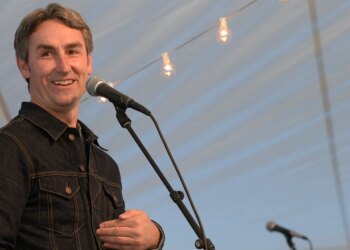 'American Pickers' Mike Wolfe mourns loss of dog in social media post
