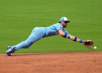 Bobby Witt Jr. put on 10-day IL, likely sealing Royals’ seller status