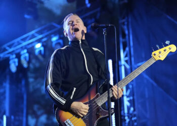 Bryan Adams has a message for Donald Trump in his latest song