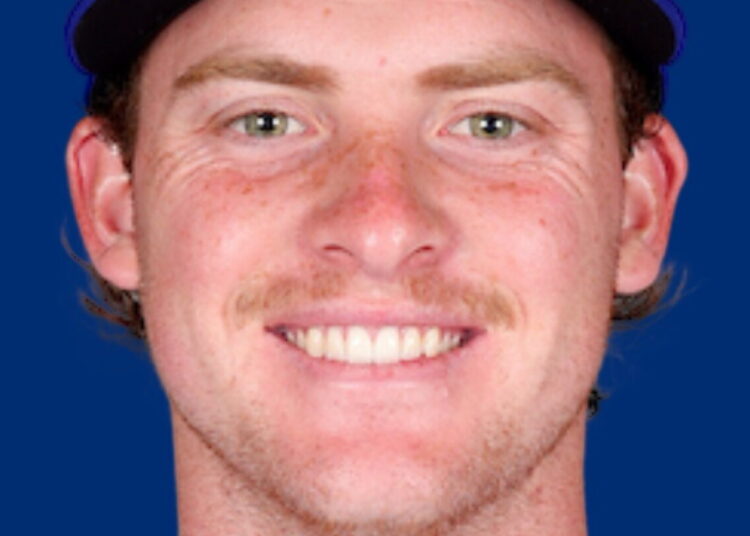 Carson Benge reaches four times versus Royals