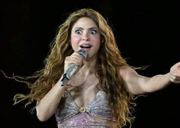 Celebrity news roundup: ARod, Ariana Grande and Shakira