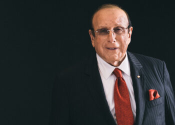Clive Davis, Music Industry Titan Who Signed Whitney Houston, Dies at 94