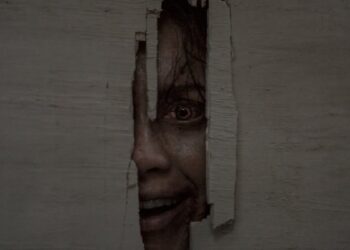 Does 'Evil Dead Burn' have a credits scene?