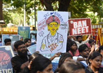 Film directors, actors rally in support of student protesters | Chennai News
