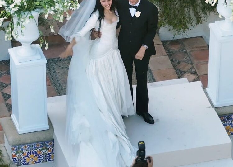 exclusive los angeles, ca matty healy dips and kisses his bride gabbriette as they tie the knot at a romantic sunset wedding beneath the hollywood sign pictured matty healy, gabbriette bechtel backgrid usa 18 july 2026 usa 1 310 798 9111 usasalesbackgridcom uk 44 208 344 2007 uksalesbackgridcom uk clients pictures containing children please pixelate face prior to publication