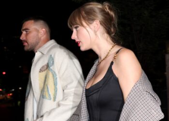 How Taylor Swift Revealed Her Wedding Venue to 1,000 Guests