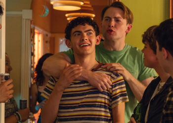 Kit Connor embraces Joe Locke in a scene from Heartstopper Forever.
