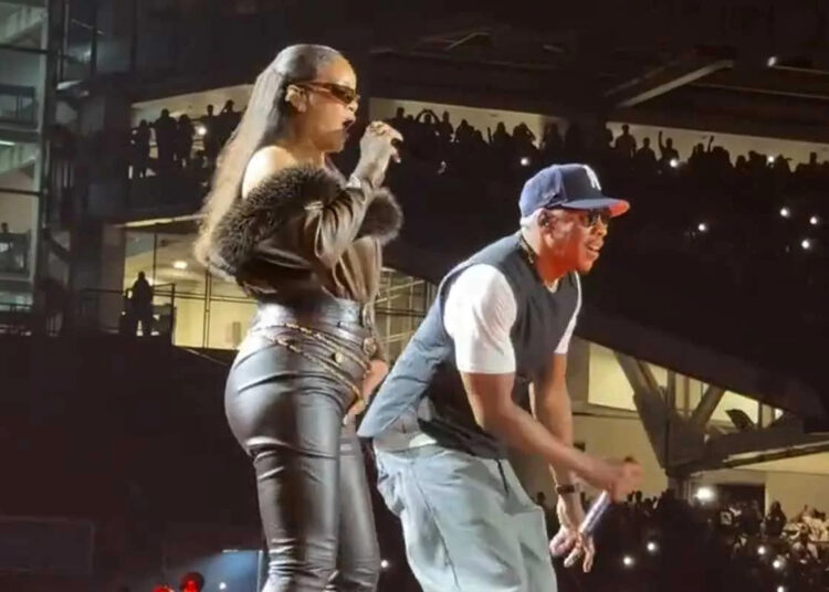 Jay-Z Concert Starts 3 Hours Late After Security Breach, but Rapper Rewards Crowd with Surprise Rihanna Duet