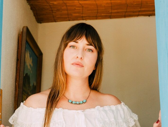 Jess Williamson Announces New Album 'A Mile South Of Heaven': Hear "Goodbye To All That"