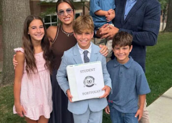 Jessie James Decker, Eric Decker and their kidsCredit: Jessie James Decker/Instagram