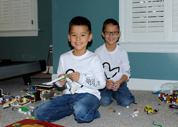 Collin Gosselin and Aaden Gosselin at home
