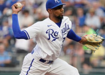 José Cuas, Randy Dobnak called up