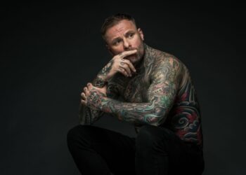 KRIS BARRAS BAND RELEASES MUSIC VIDEO FOR NEW ALBUM’S TITLE TRACK ‘MONSTERS WE MADE’ – R o c k 'N' L o a d