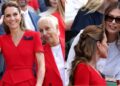 Kate Middleton given standing ovation by celebrity wife of Williams Eton friend at Wimbledon