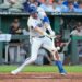 Late-game heroics help Royals take down Giants