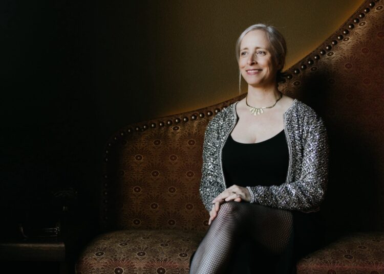 Laura Viers Announces New Album 'Temple Songs' | News