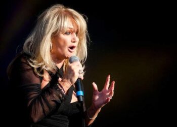 Bonnie Tyler has died at 75 years old. mega