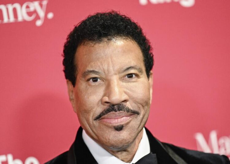 Lionel Richie 'doing well' after tour pauses for health issue