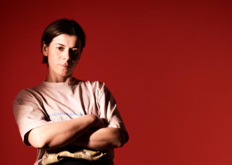 Liz Lawrence announces 2026 UK tour