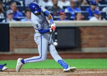 MLB roundup: Royals’ Tyler Tolbert equals record with 12 straight hits
