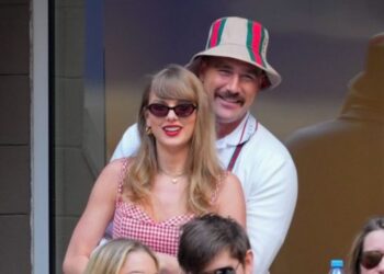 Newlyweds Taylor Swift & Travis Kelce Don’t Want to Live in Taylor’s House — Source