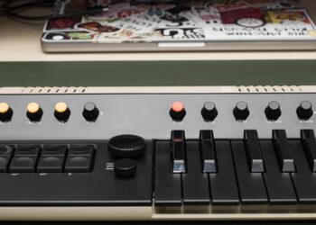 Orchid is a delightfully retro and approachable hipster synth
