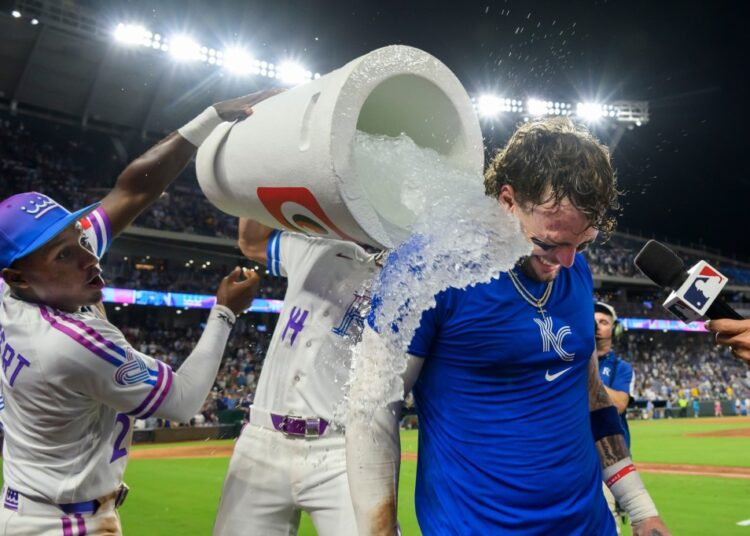 Padres allow 4 runs in 10th, start post-All-Star-break stretch with wild loss to Royals
