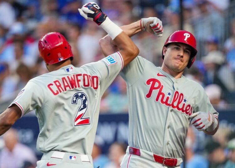 Phillies using 'whole roster' to success against slumping Royals - Field Level Media - Professional sports content solutions