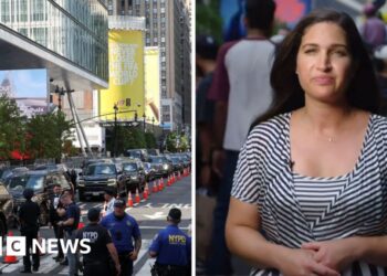 Police, fans and celebrities - What it's like outside the Swift wedding
