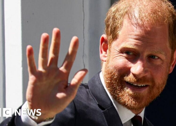 Prince Harry, Meghan and children Archie and Lilibet visit King Charles and Queen Camilla - BBC